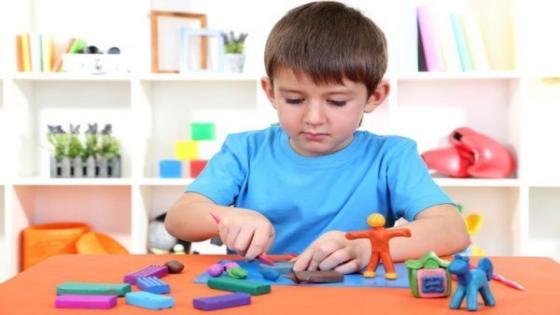 أفضل ألعاب الأطفال لتنمية مهاراتهم الذهنية والإبداع في سن 7 سنوات